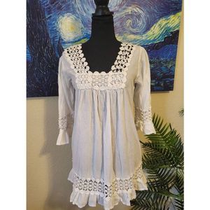 CUTE OPTIONS BLOUSE
WOMANS SIZE S